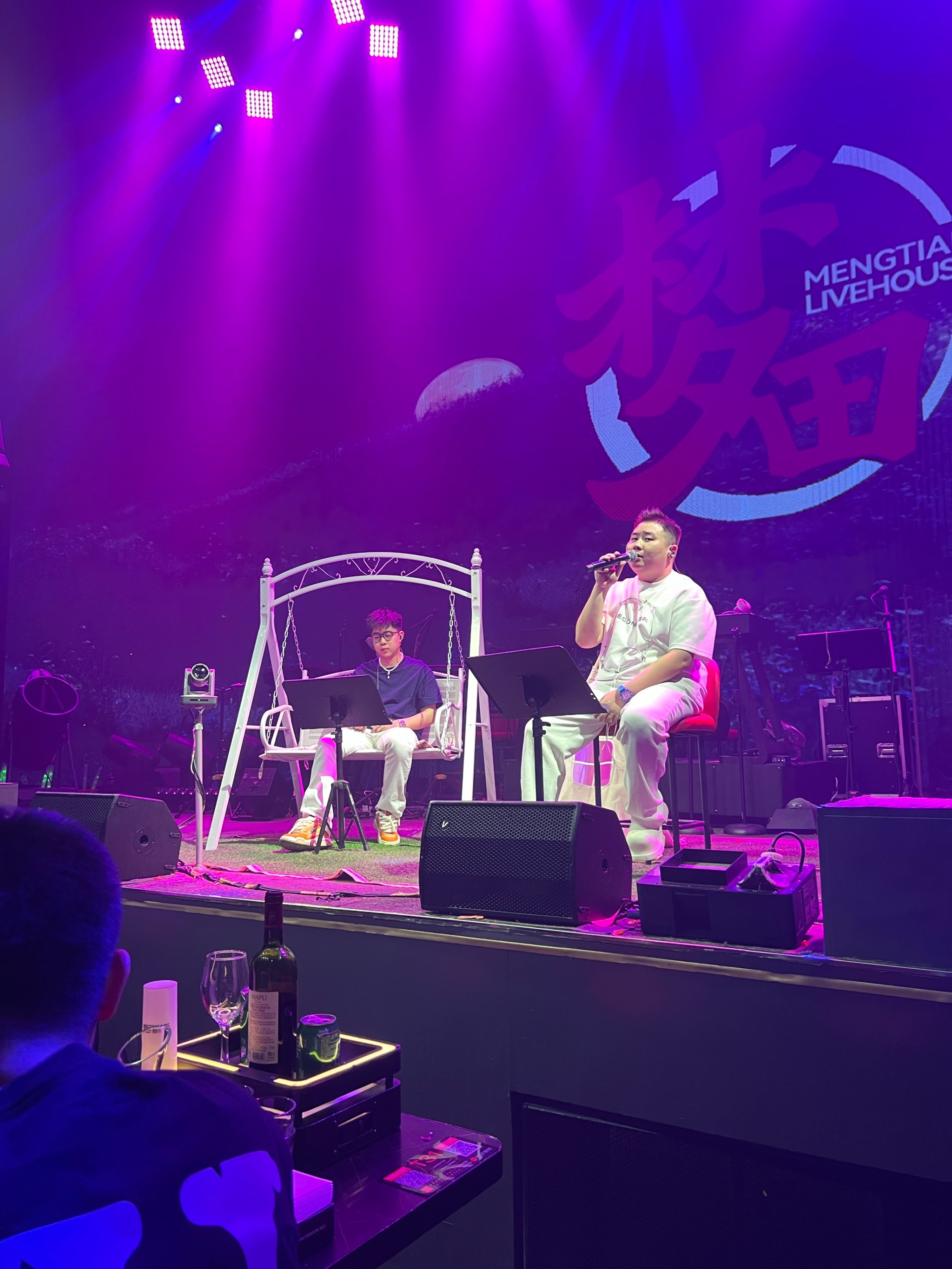 贵阳商务ktv推荐低端场商务ktv选择-观山湖区ktv预订